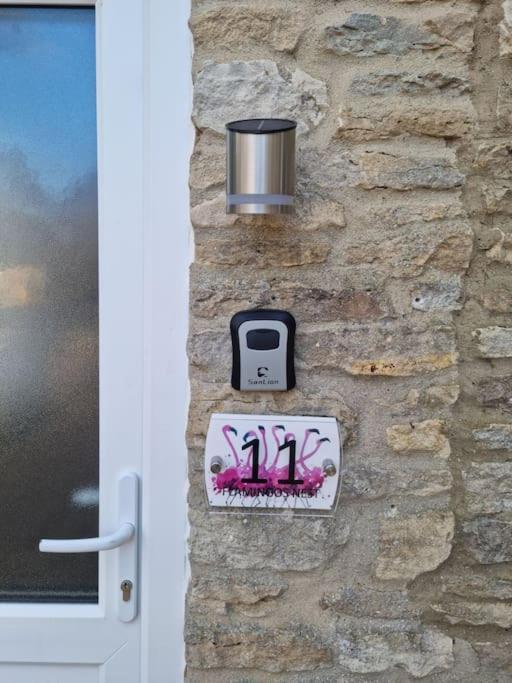 Flamingos Nest Oxford Countryside Apartment Oxford - Bicester Village - Blenheim Palace - Wifi- Free Parking المظهر الخارجي الصورة